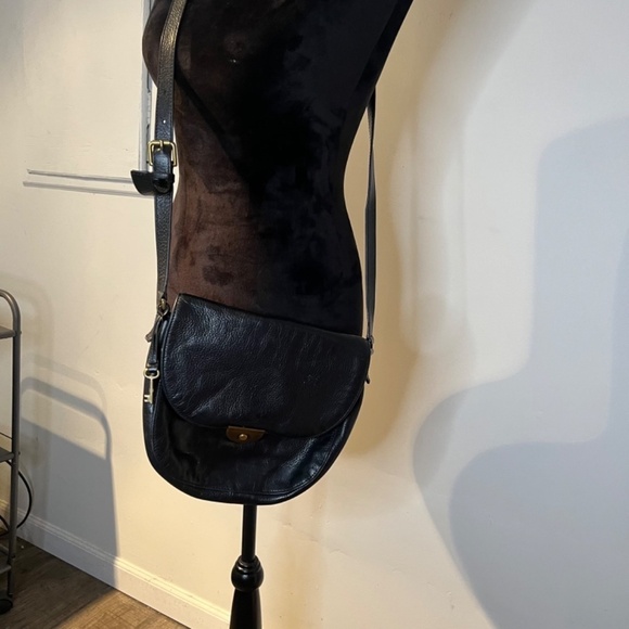 Fossil Emi saddlebag Black Leather Flap Crossbody - Picture 10 of 10